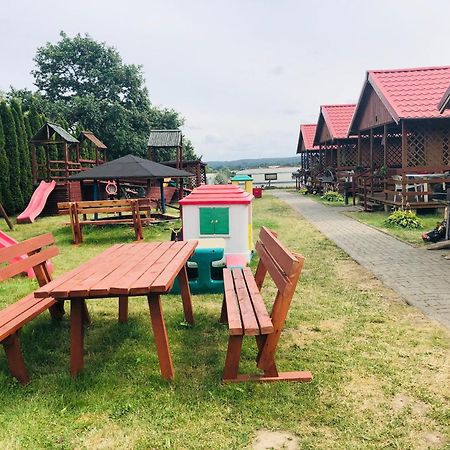 Domki U Karasia Rusinowo  Luaran gambar